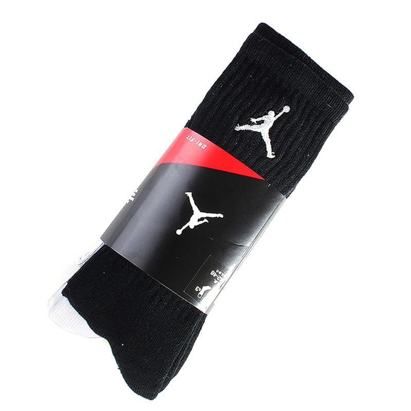 Носки Air Jordan Dri-Fit CREW (3 пары) Носки Air Jordan Dri-Fit CREW (3 пары)Носки<br>73% полиэстер, 24% эластан, 3% нейлон<br><br>Цвет: Черный, серый, белый<br>Размеры US: M;L;XL<br>Пол: Мужской