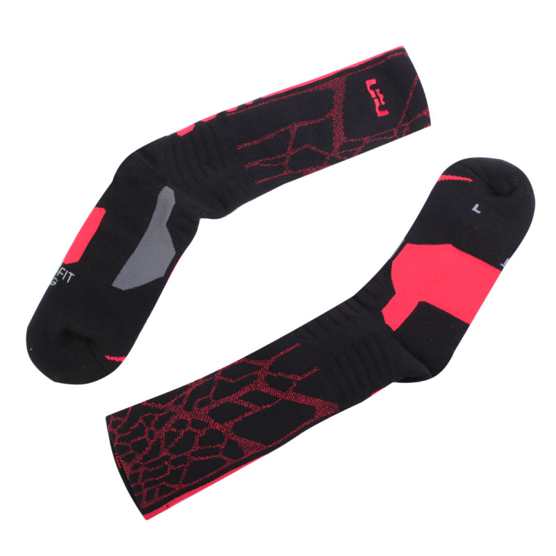 Носки Nike Lebron Elite Dri Fit Crew Носки Nike Lebron Elite Dri Fit CrewНоски<br>Эластан, полиэстер, нейлон, хлопок<br><br>Цвет: Красный<br>Размеры US: S;M;L;XL<br>Пол: Мужской