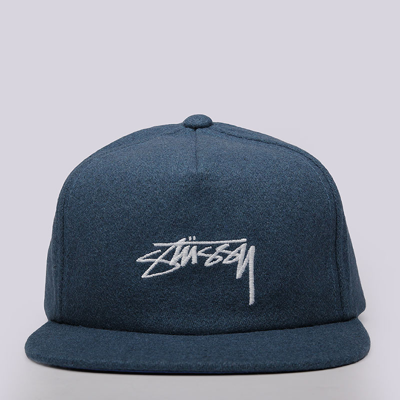 Кепка Stussy Smooth Stock Melton Strapback Кепка Stussy Smooth Stock Melton StrapbackКепки<br>65% шерсть, 20% нейлон, 15% акрил<br><br>Цвет: Синий<br>Размеры US: OS