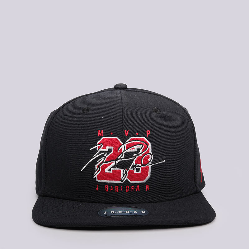 Кепка Jordan AJ 6 Cap Кепка Jordan AJ 6 CapКепки<br>Полиэстер, хлопок<br><br>Цвет: Чёрный<br>Размеры US: OS