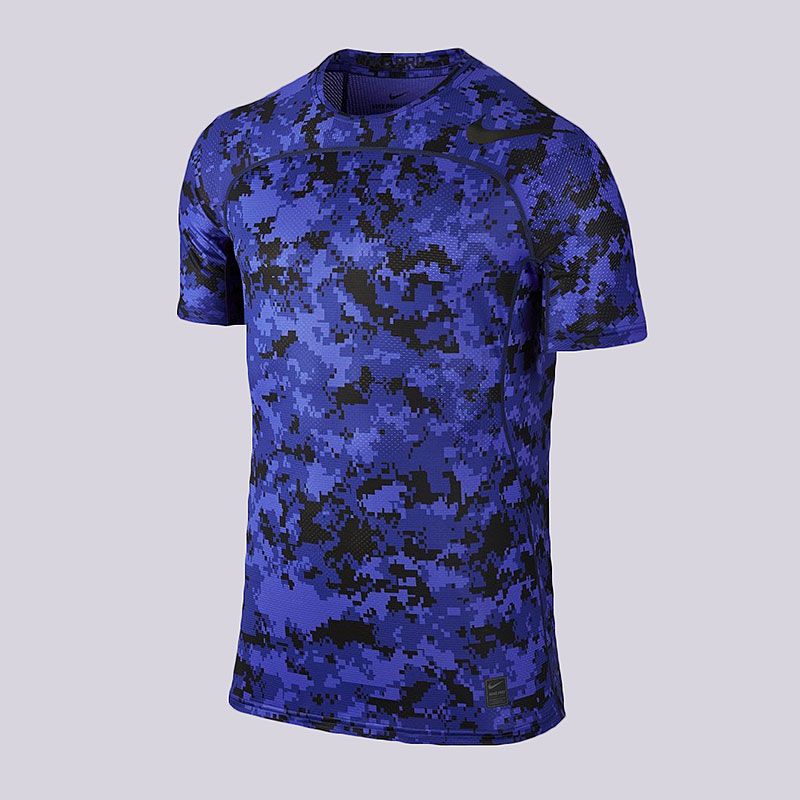 Футболка Nike M NP HPRCL Top SS FTTD D Camo Футболка Nike M NP HPRCL Top SS FTTD D CamoКомпрессионное белье<br>Полиэстер, эластан<br><br>Цвет: Синий<br>Размеры US: S;M<br>Пол: Мужской