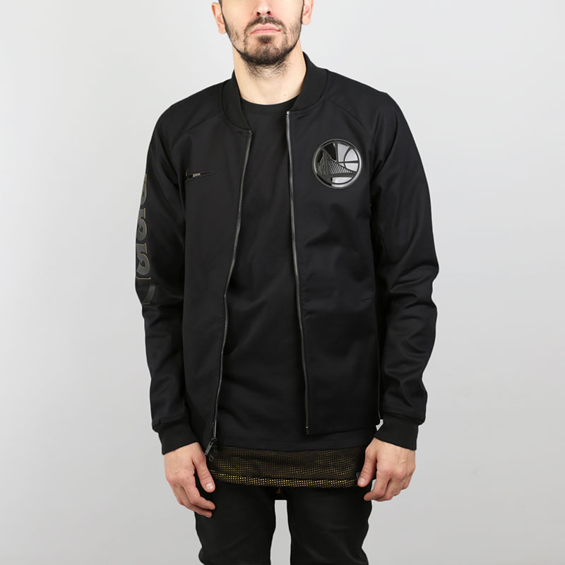Куртка Nike Golden State Warriors Modern Куртка Nike Golden State Warriors ModernКуртки, пуховики<br>Хлопок, эластан, полиэстер<br><br>Цвет: Черный<br>Размеры US: S;M;L;XL;2XL<br>Пол: Мужской