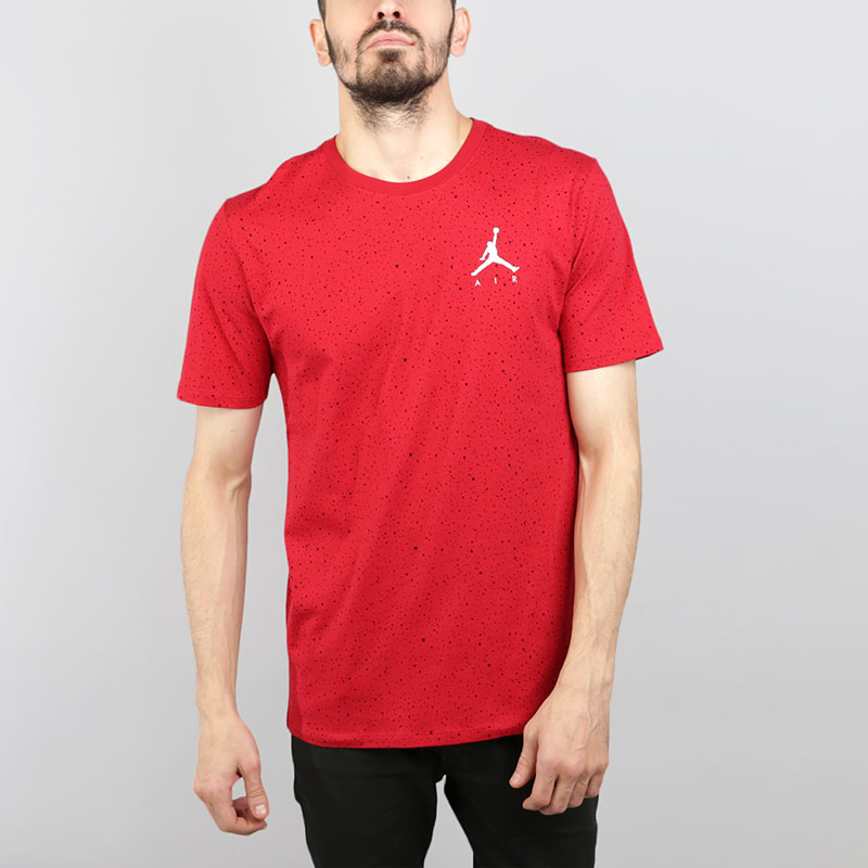 Футболка Jordan Speckle Tee Футболка Jordan Speckle TeeФутболки<br>Хлопок<br><br>Цвет: Красный<br>Размеры US: M;L;XL;2XL<br>Пол: Мужской