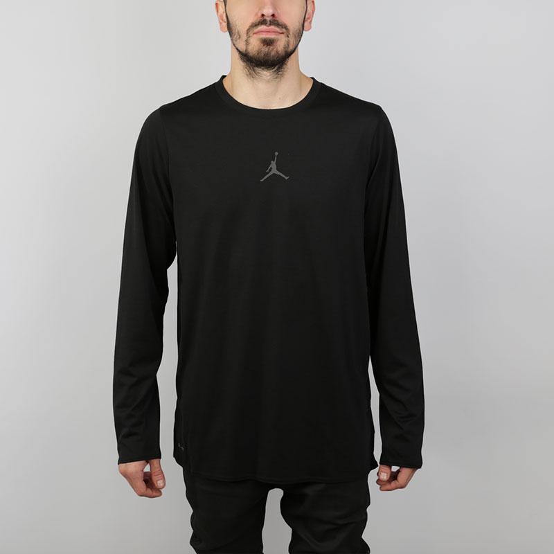 Лонгслив Jordan 23 Alpha Training LS Лонгслив Jordan 23 Alpha Training LSФутболки<br>Полиэстер, вискоза, хлопок<br><br>Цвет: Черный<br>Размеры US: S;M;L;XL;2XL<br>Пол: Мужской