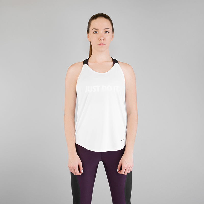 Майка Nike Breathe Elastika GRX Майка Nike Breathe Elastika GRXФутболки<br>Полиэстер, эластан<br><br>Цвет: Белый<br>Размеры US: S;M;L<br>Пол: Женский
