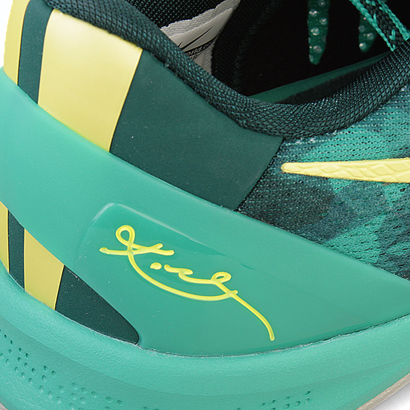Баскетбольные Nike Кроссовки Kobe 8 System+ (587551-373)  - цена, описание, фото 3