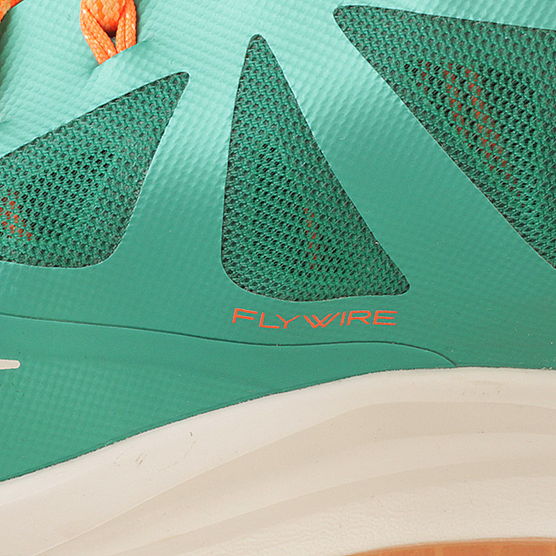 Баскетбольные Nike Кроссовки Lebron 10 x (541100-302)  - цена, описание, фото 5