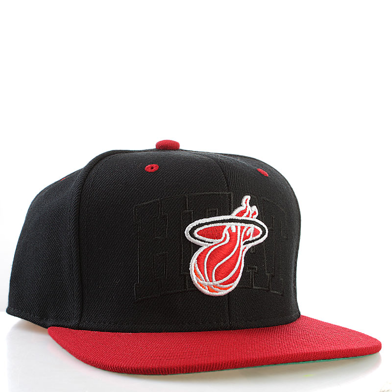 Mitchell and ness Кепка (EU088-Miami Heat-blk)  - цена, описание, фото 1