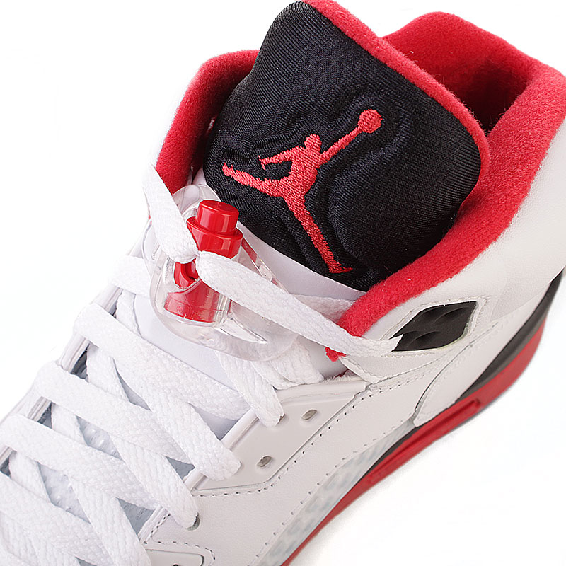 Баскетбольные Jordan Кроссовки Air Jordan 5 Retro (136027-120)  - цена, описание, фото 5