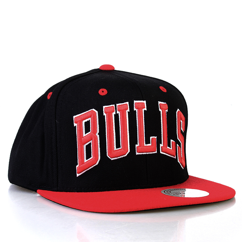 Mitchell and ness Кепка (NU45Z-black-red)  - цена, описание, фото 1