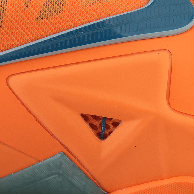 Баскетбольные Nike Кроссовки Lebron XI (616175-800)  - цена, описание, фото 6