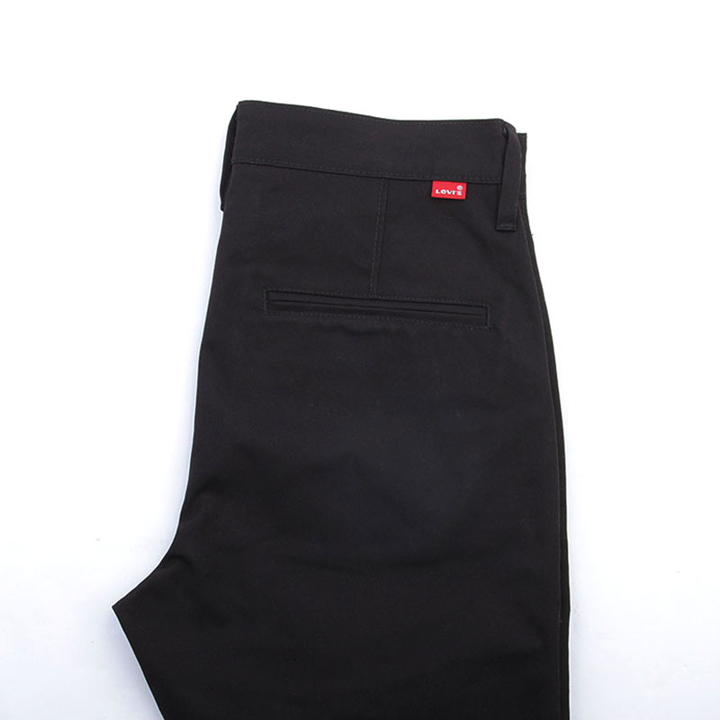 мужские черные брюки Levi`s 522 1971200000 - цена, описание, фото 1