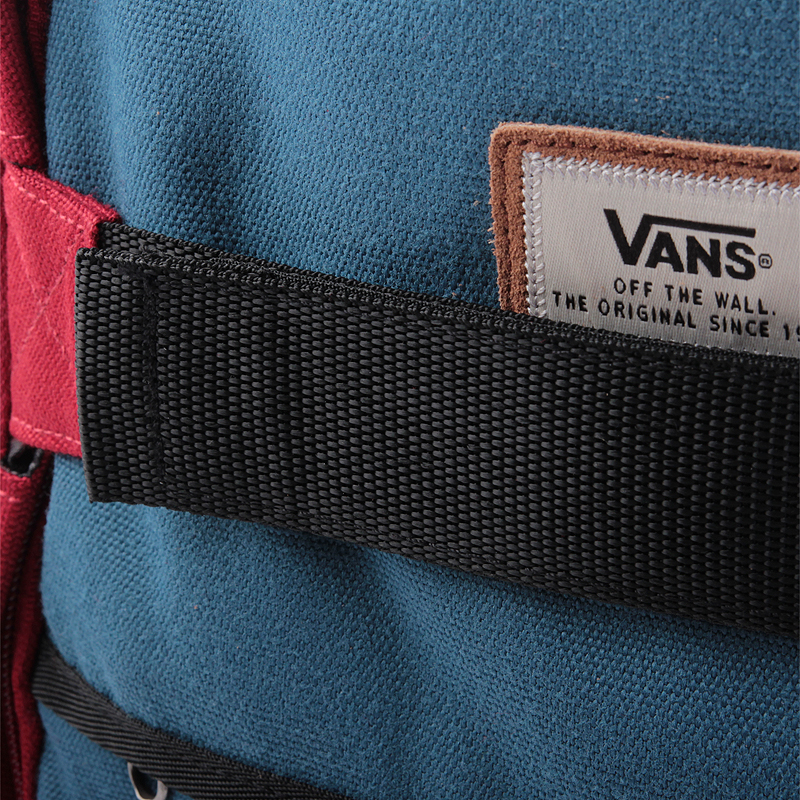  красный рюкзак Vans Transient III Sk8P VA2WNXK1J - цена, описание, фото 3