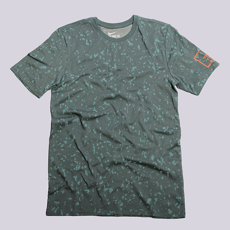 мужская зеленая футболка Nike S+ Cross Dye Byg Tee 846052-392 - цена, описание, фото 1