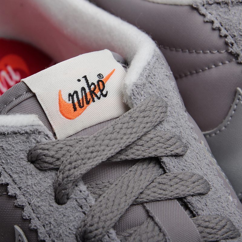 мужские серые кроссовки Nike Classic Cortez Nylon PRM 876873-001 - цена, описание, фото 4