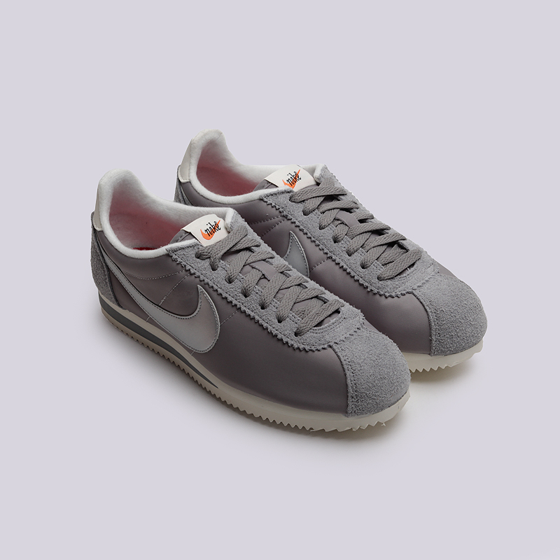 мужские серые кроссовки Nike Classic Cortez Nylon PRM 876873-001 - цена, описание, фото 5