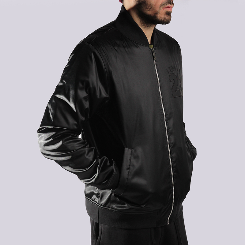 мужская черная куртка Jordan AJ 6 Bomber Jacket 833918-010 - цена, описание, фото 2
