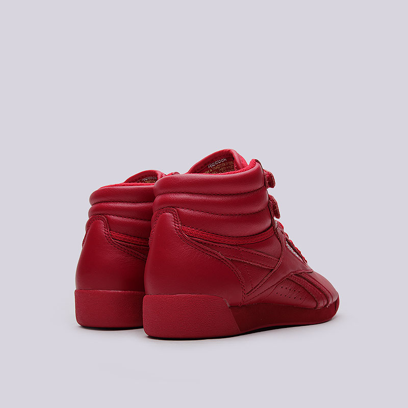 женские красные кроссовки  Reebok Freestyle Hi OG Lux BD4469 - цена, описание, фото 5