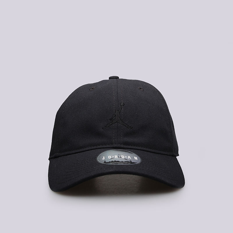  черная кепка Jordan Floppy 847143-010 - цена, описание, фото 1