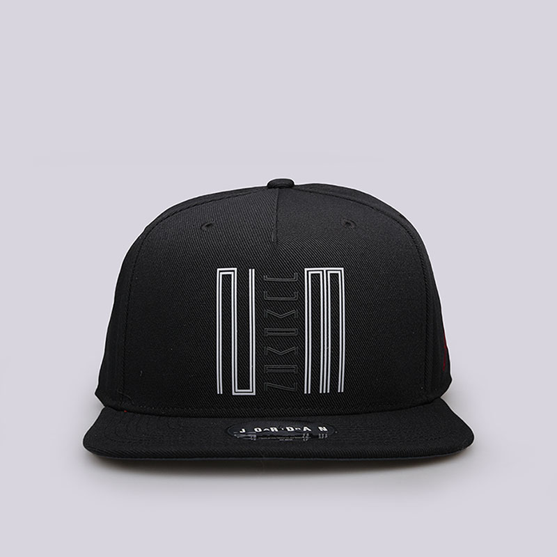  черная кепка Jordan AJ XI Retro Snapback 843072-010 - цена, описание, фото 1
