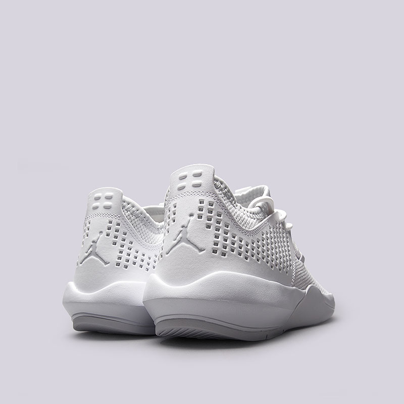 JORDAN ホワイト スリッパ 楽天市場】jordan スリッパの通販