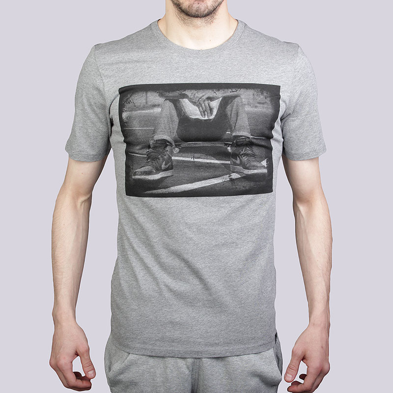 мужская серая футболка Jordan Kick Push Tee 843122-091 - цена, описание, фото 1