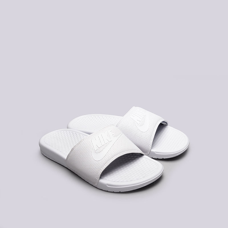 мужские белые сланцы Nike Benassi JDI FO QS 801779-114 - цена, описание, фото 3