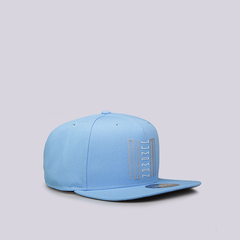  голубая кепка Jordan AJ 11 Low Snapback Cap 843072-412 - цена, описание, фото 2