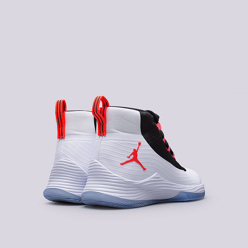 мужские белые баскетбольные кроссовки  Jordan Ultra Fly 2 897998-123 - цена, описание, фото 3