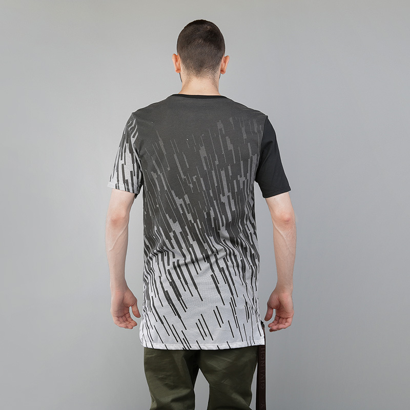 мужская серая футболка Nike Dry Printed 844506-100 - цена, описание, фото 3