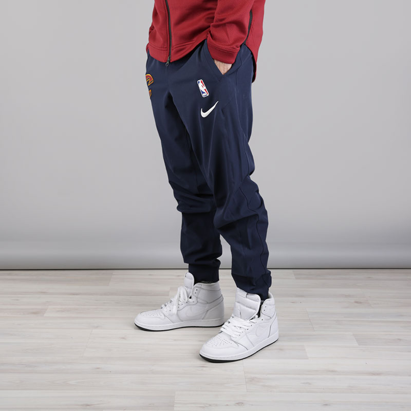 мужские синие брюки Nike Cleveland Cavaliers Showtime Pant 859133-451 - цена, описание, фото 1