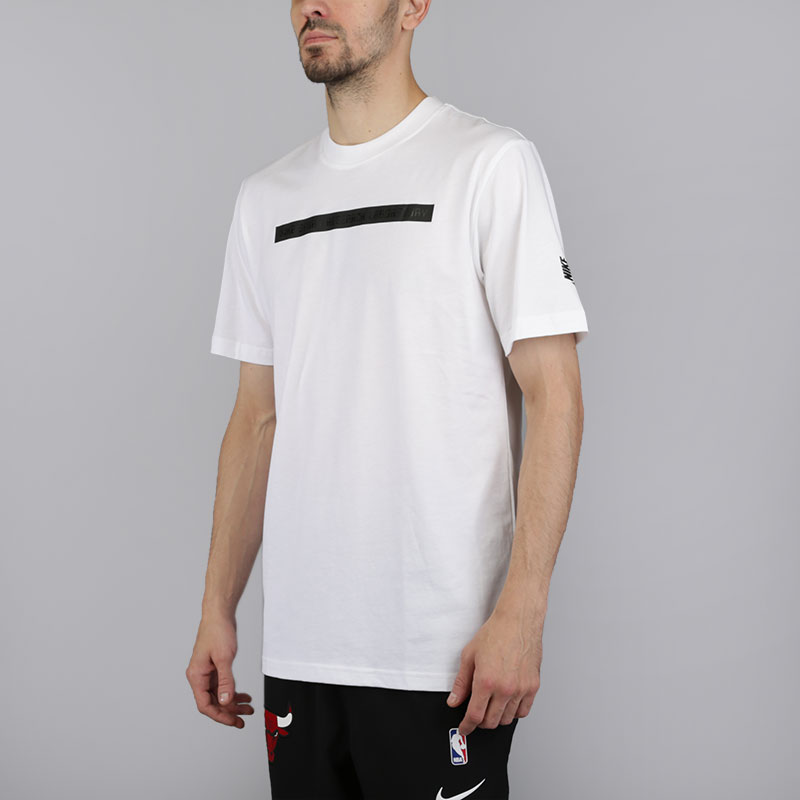 мужская белая футболка Nike NikeLab Essential NSRL 916216-100 - цена, описание, фото 2