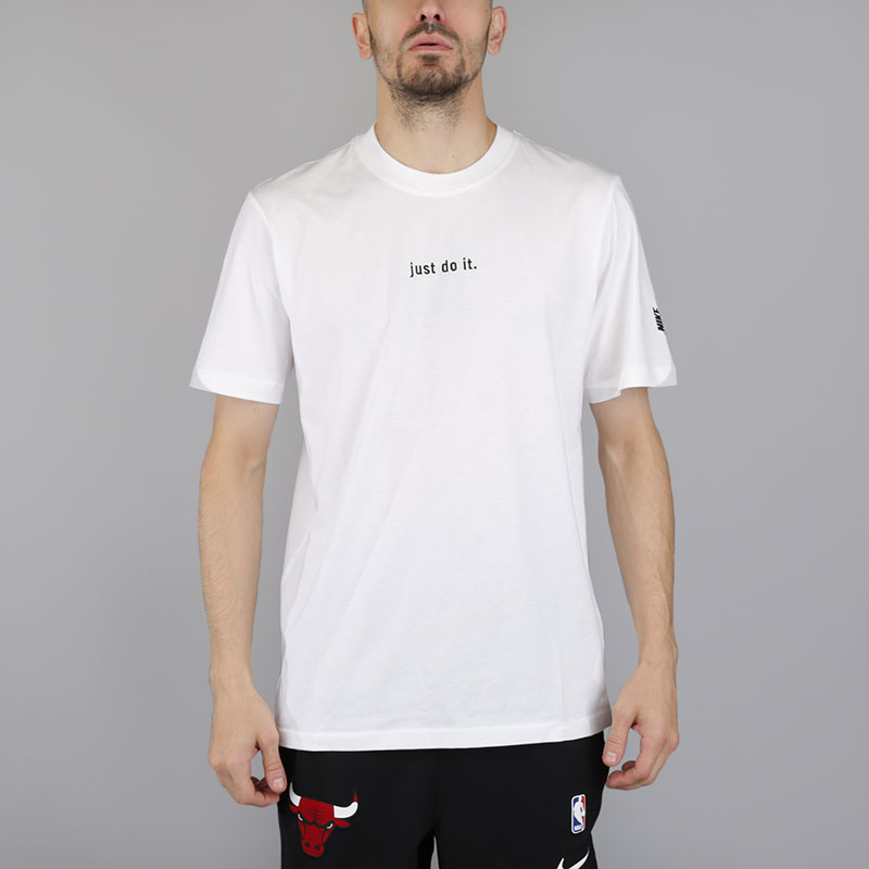 мужская белая футболка Nike NikeLab Essential Just Do It 916214-100 - цена, описание, фото 1