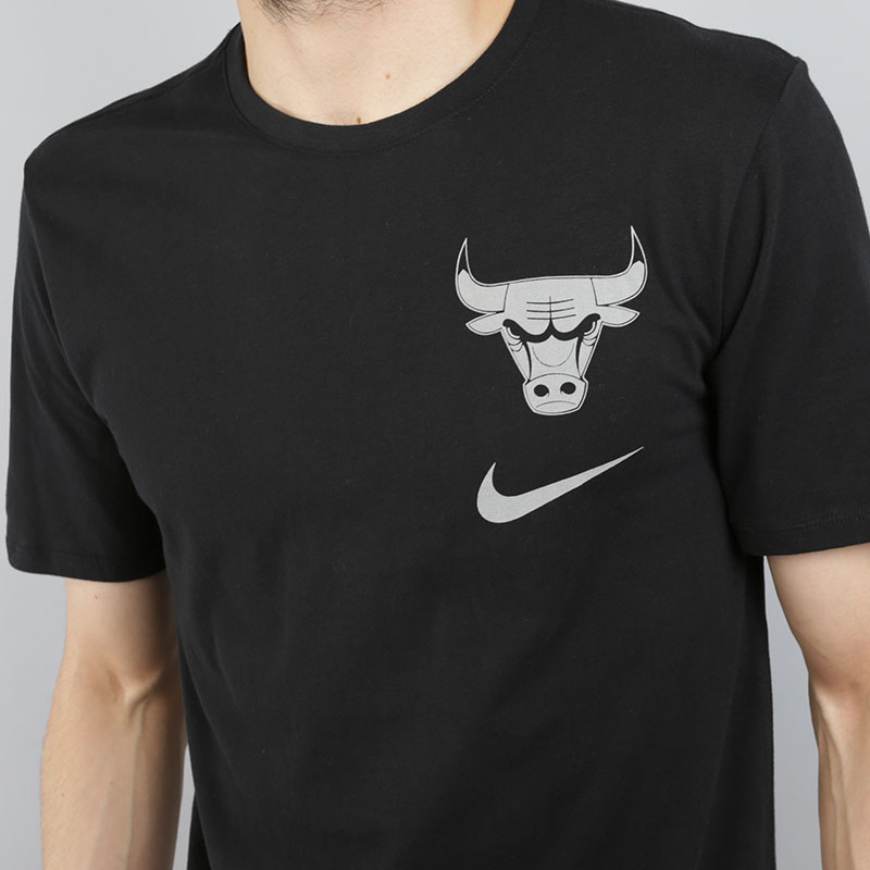 мужская черная футболка Nike NBA Chicago Bulls Tee 874052-010 - цена, описание, фото 2