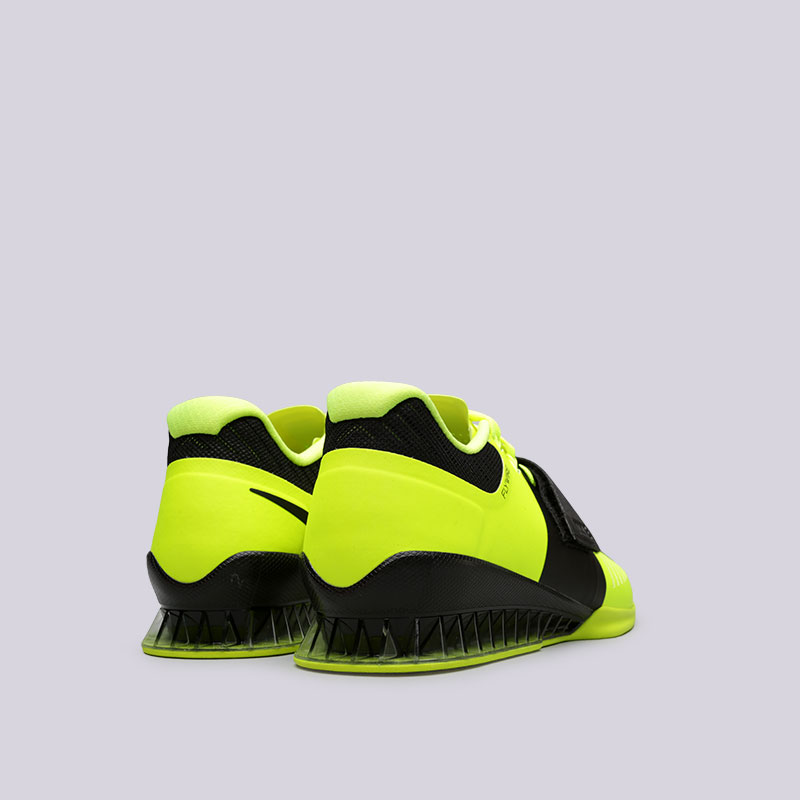 мужские салатовые кроссовки Nike Romaleos 3 852933-700 - цена, описание, фото 3