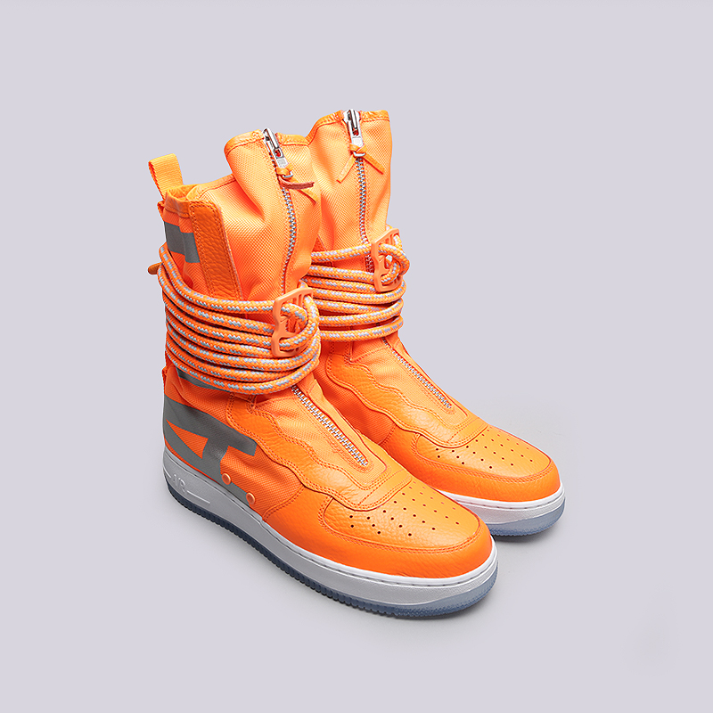aa1128 nike