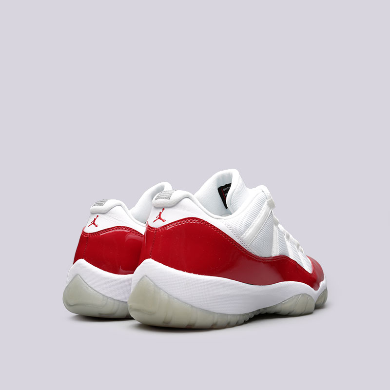 мужские белые кроссовки Jordan XI Retro Low 528895-102 - цена, описание, фото 3