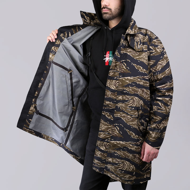 мужская  куртка Nike Tiger Camo Parka AOP 916430-235 - цена, описание, фото 10