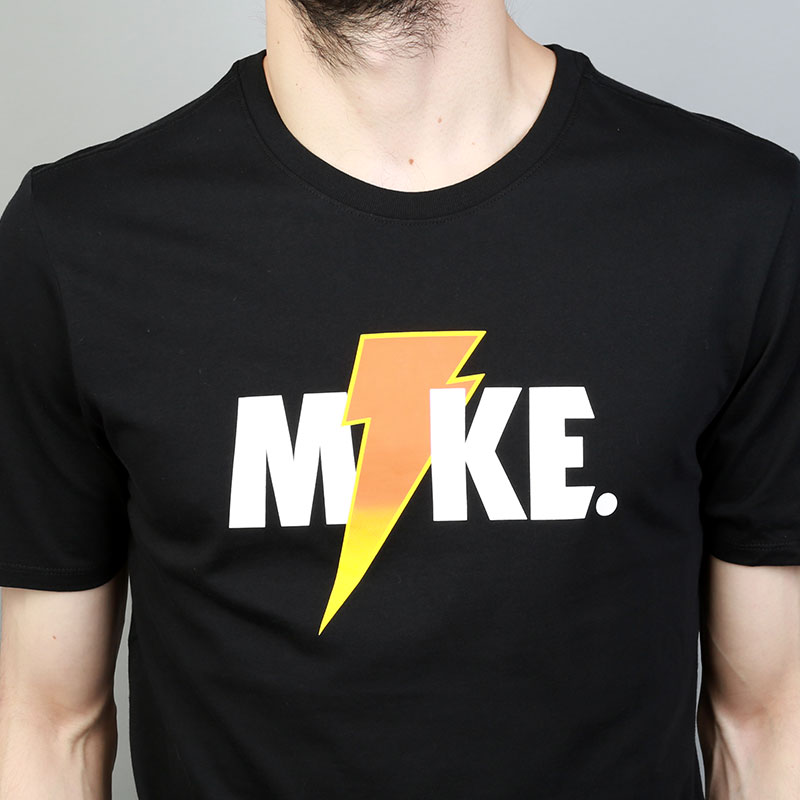 мужская черная футболка Jordan Like Mike Lightning AJ1163-010 - цена, описание, фото 2