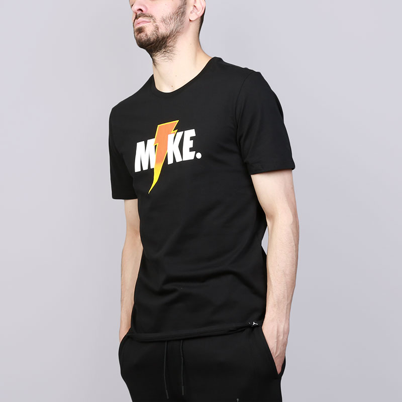 мужская черная футболка Jordan Like Mike Lightning AJ1163-010 - цена, описание, фото 3