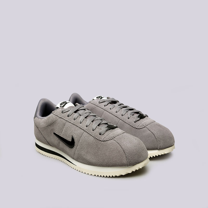 мужские серые кроссовки Nike Cortez Basic SE 902803-002 - цена, описание, фото 3