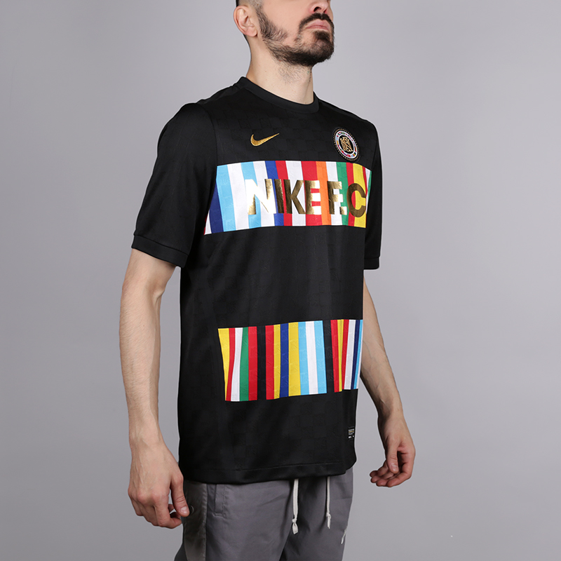мужская черная футболка Nike F.C. 886872-013 - цена, описание, фото 1