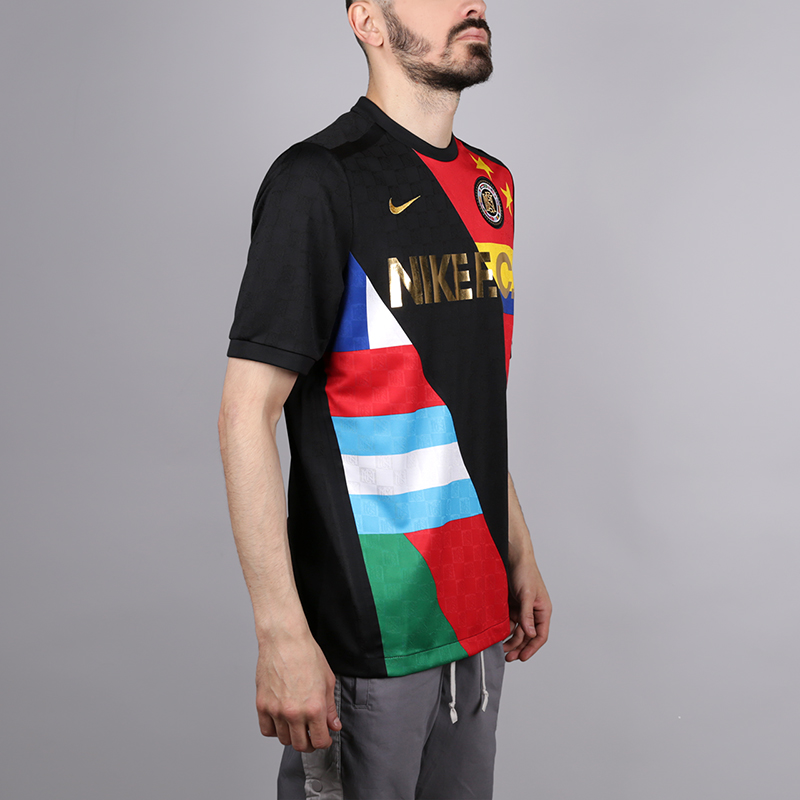 мужская черная футболка Nike F.C. 886872-012 - цена, описание, фото 1