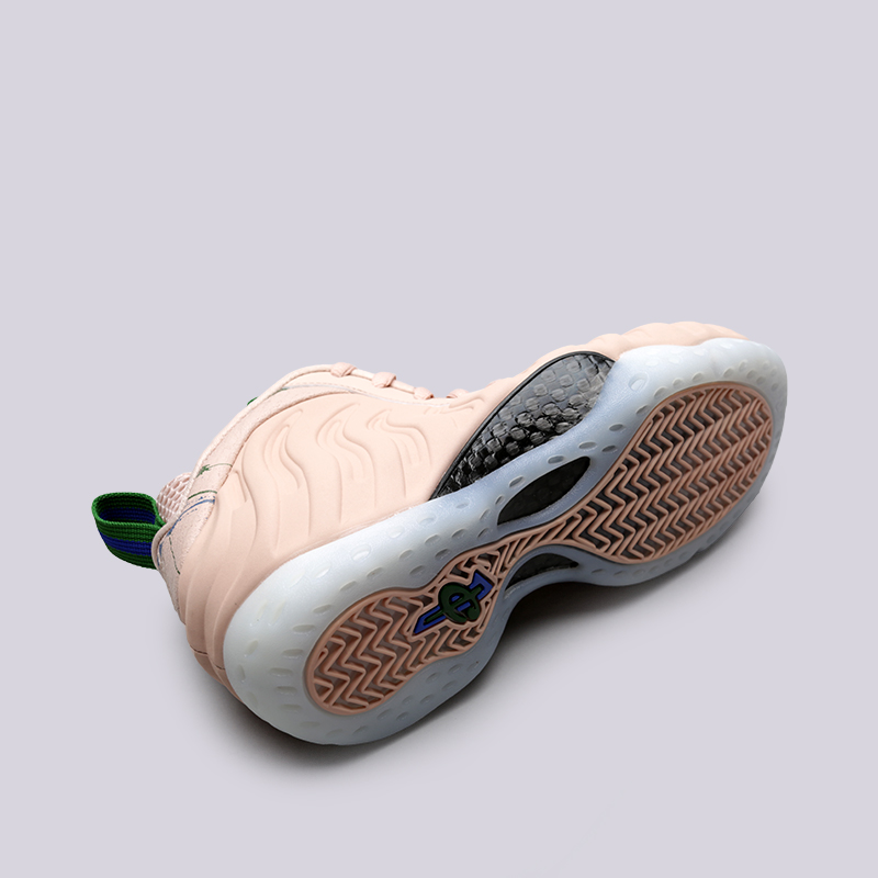 женские розовые кроссовки Nike WMNS Air Foamposite One AA3963-200 - цена, описание, фото 4