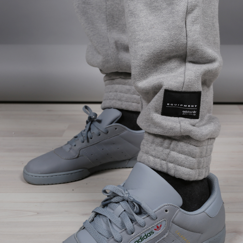 мужские серые брюки adidas EQT Knit Bottom CV8469 - цена, описание, фото 4