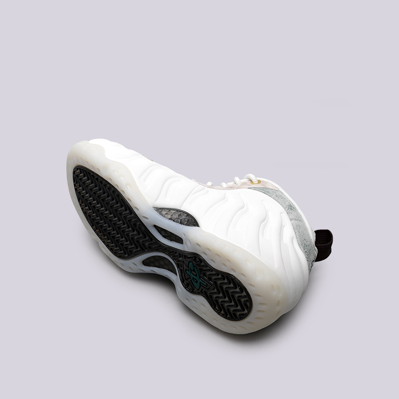 женские белые кроссовки Nike WMNS Air Foamposite One AA3963-101 - цена, описание, фото 5