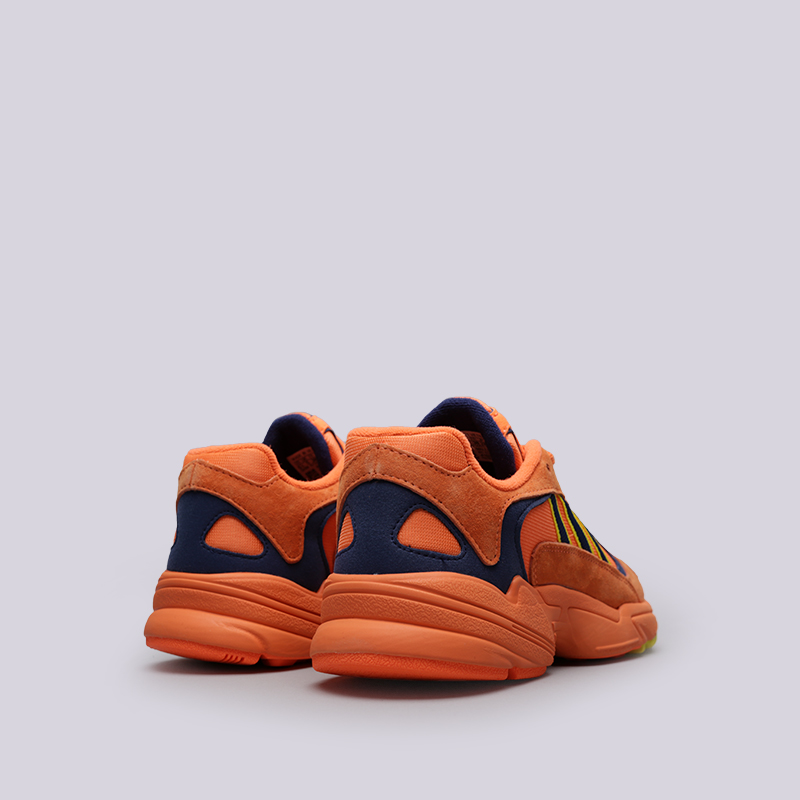 мужские оранжевые кроссовки adidas Yung-1 B37613 - цена, описание, фото 3