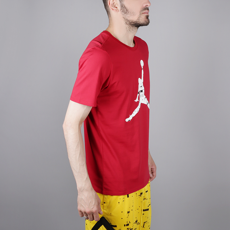 мужская красная футболка Jordan Last Shot GFX AQ0692-687 - цена, описание, фото 3