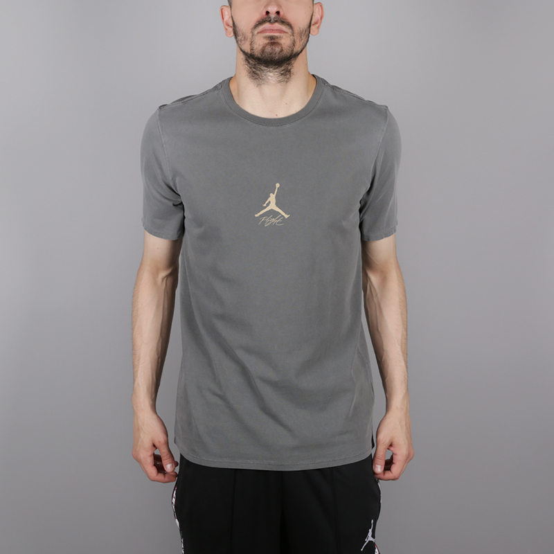 мужская серая футболка Jordan SS Wings Washed Tee AA1875-070 - цена, описание, фото 1