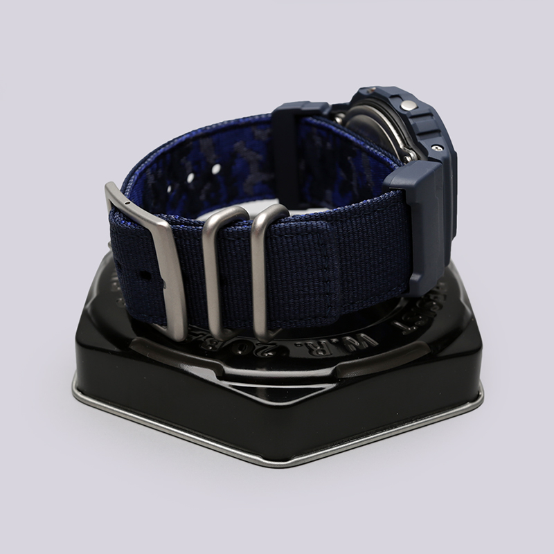 Часы Casio G-Shock DW-5600LU (DW-5600LU-2E)  - цена, описание, фото 3